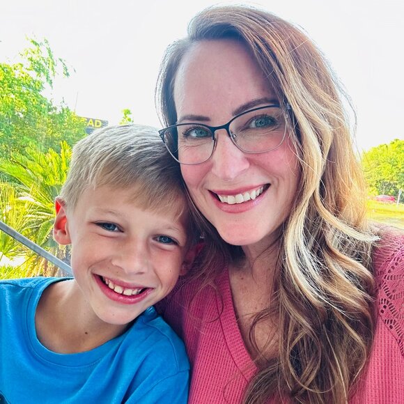 Meet your Posher, Robin - Picture 2 of 4